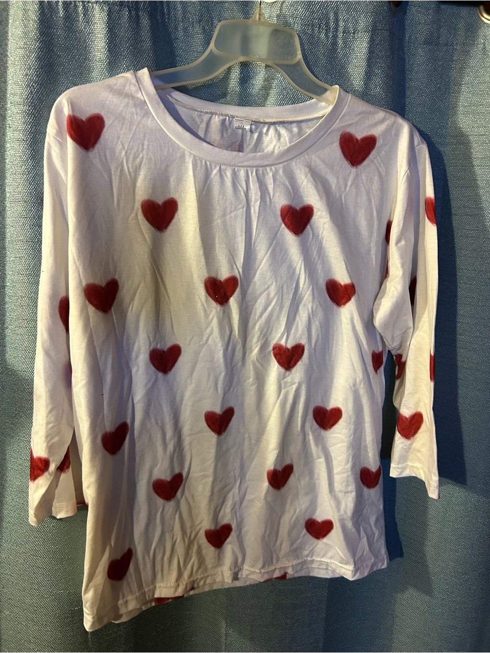 Girls' White Long-Sleeve Heart Print Top - Red Hearts